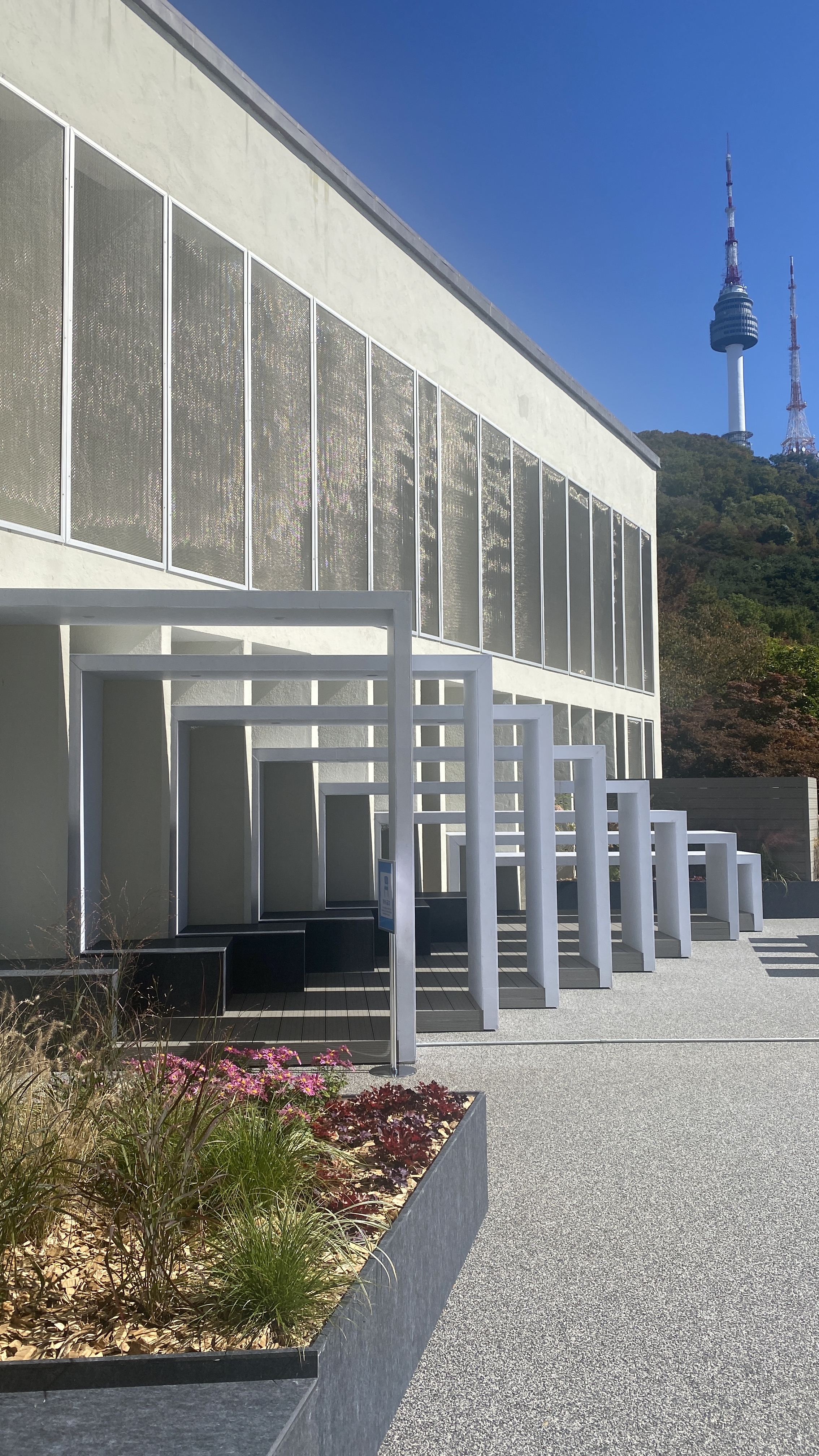 (2022) 남산도서관 남산하늘뜰_내·외장재(책상, 의자, 제조물 마감재)